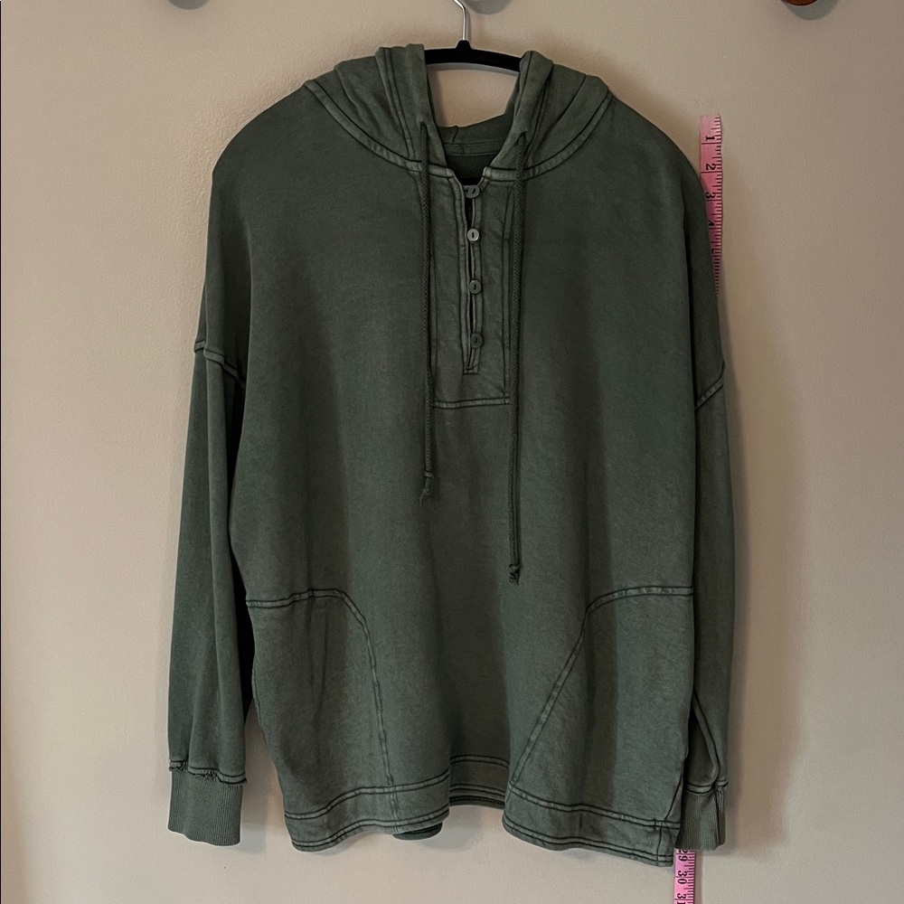 AERIE Oversized Beach Weekend Pullover Henley Hoodie in Forest Green Size Small - Picture 2 of 16